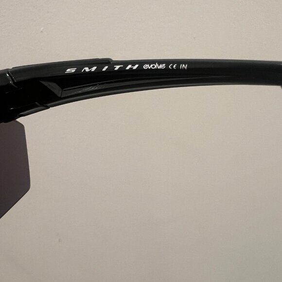 Smith Evolve Pivlock Sunglasses - Picture 13 of 14